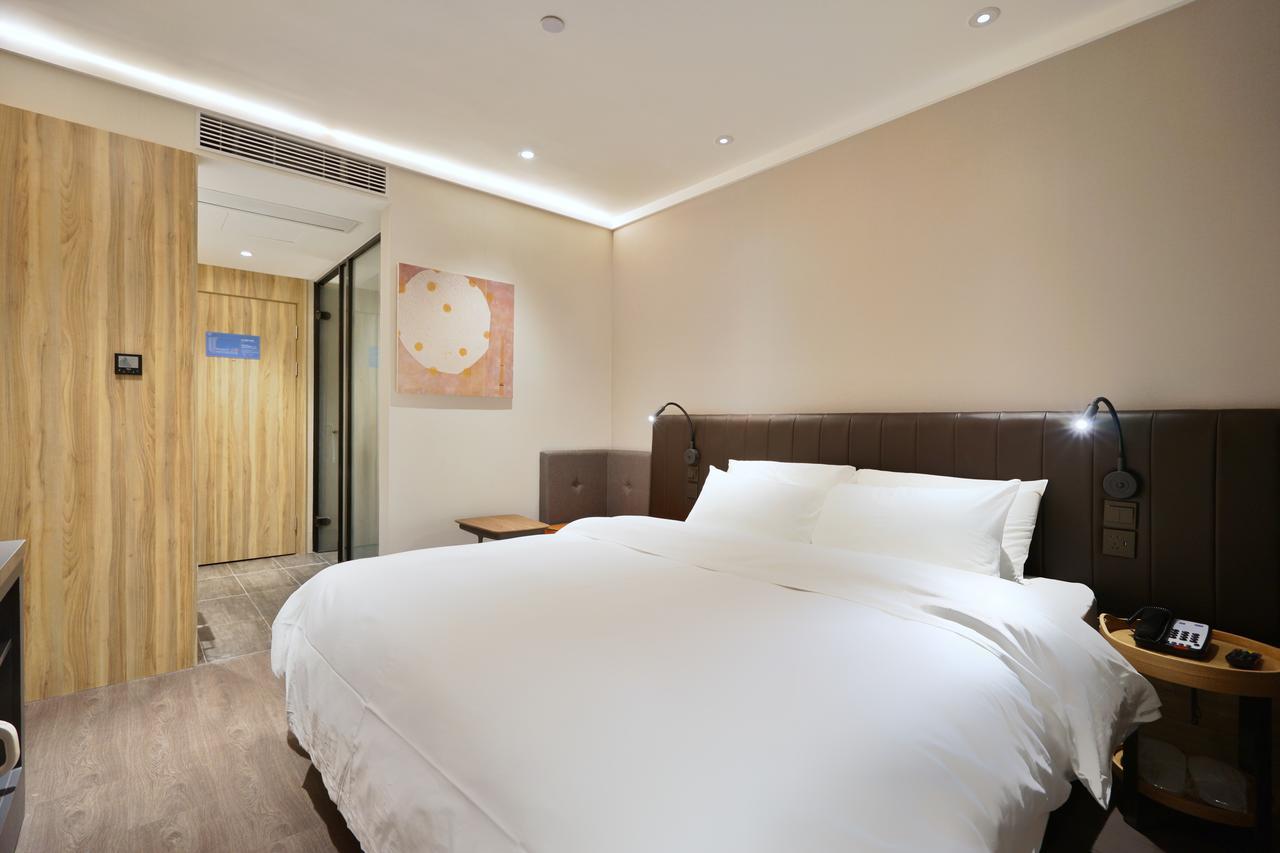 Hanting Premium Hotel Shanghai Hongqiao West Zhongshan Road Bagian luar foto