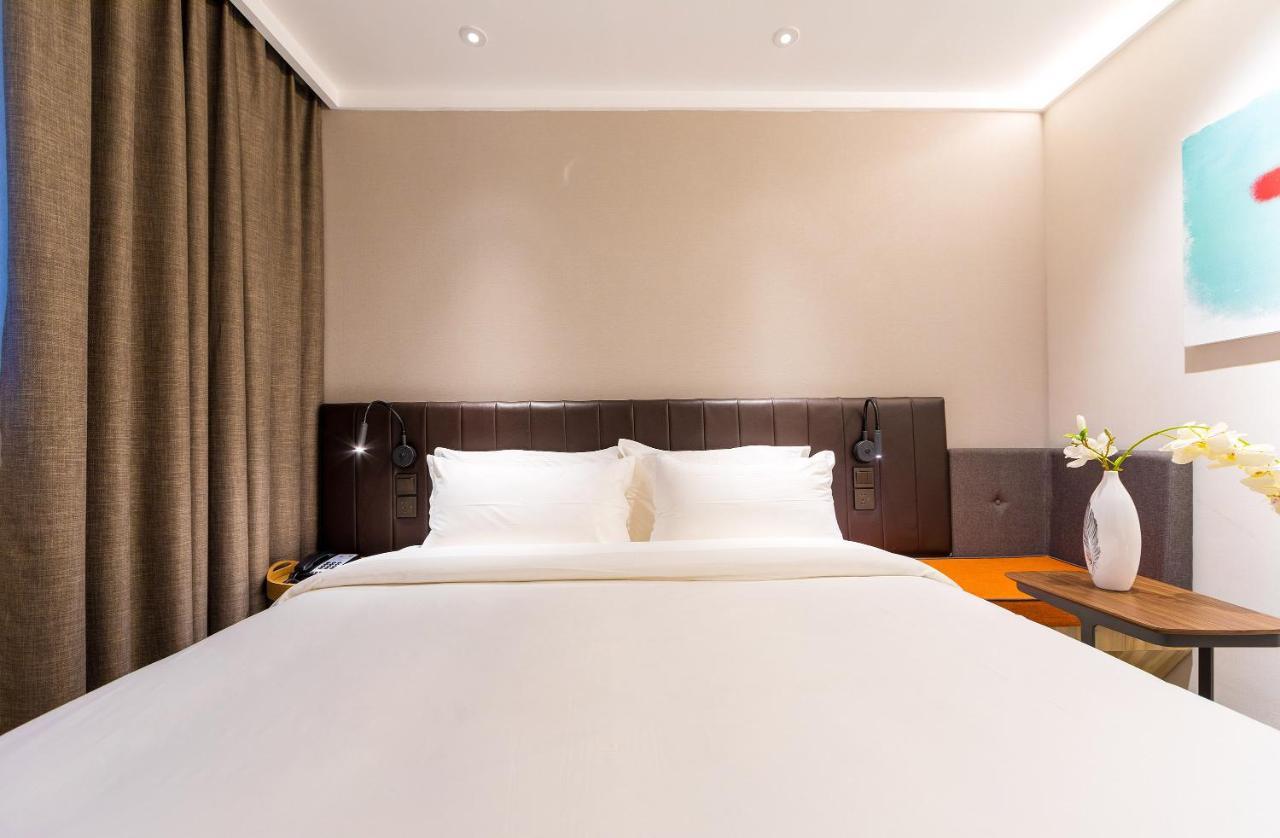 Hanting Premium Hotel Shanghai Hongqiao West Zhongshan Road Bagian luar foto