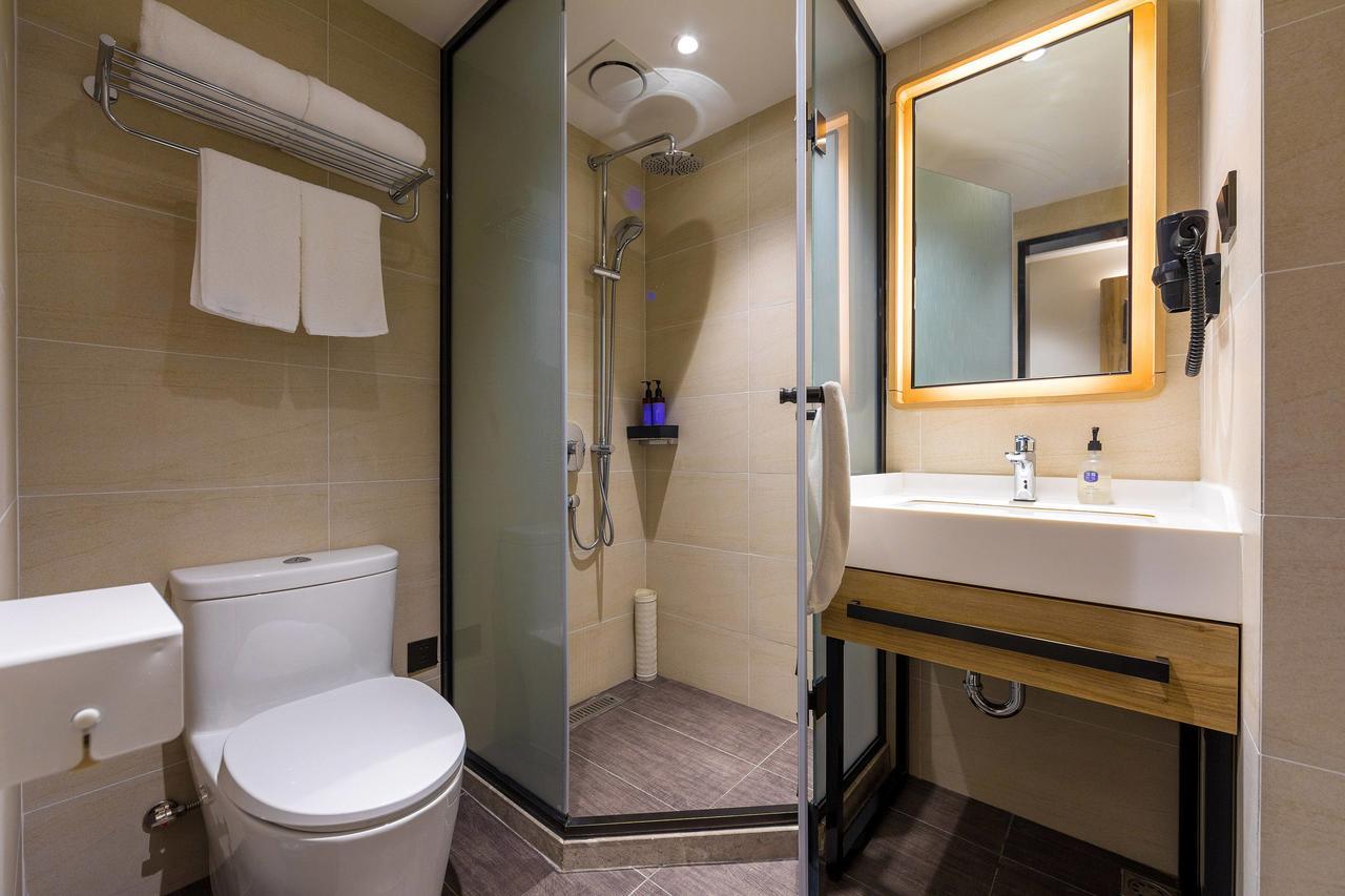 Hanting Premium Hotel Shanghai Hongqiao West Zhongshan Road Bagian luar foto